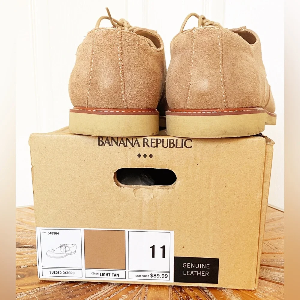 NWT Banana Republic Men’s Light Tan Sueded Oxford Shoes in Size 11 - Picture 4 of 6